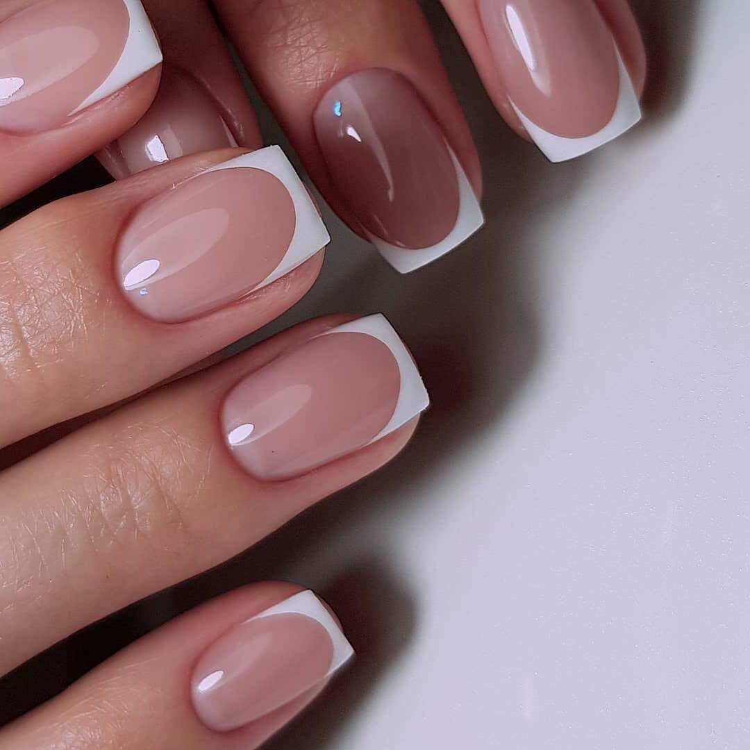 Французский маникюр для коротких ногтей