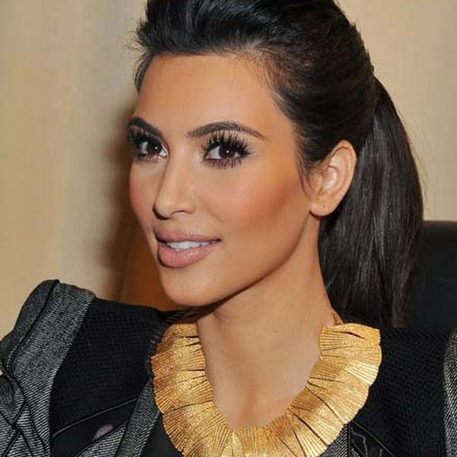 Прическа в стиле рок как у Ким Кардашьян