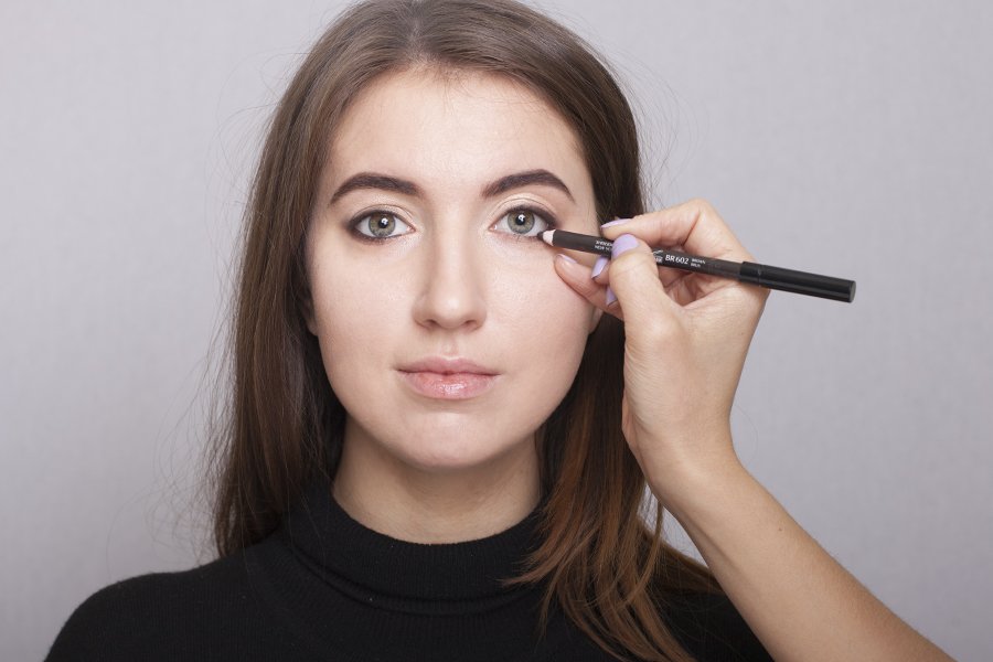 Универсальный ежедневный макияж