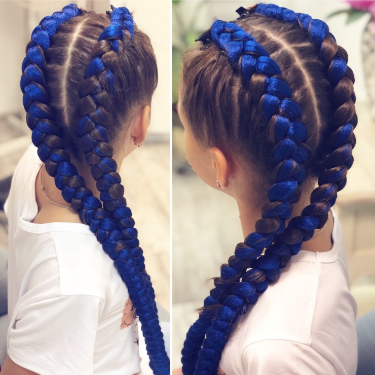 Праздничное необычное плетение с лентой (цепочкой)