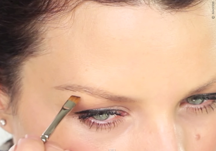 Широкие брови