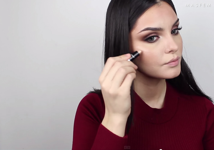 Макияж в стиле «Чикаго» Макияж в стиле «Чикаго»