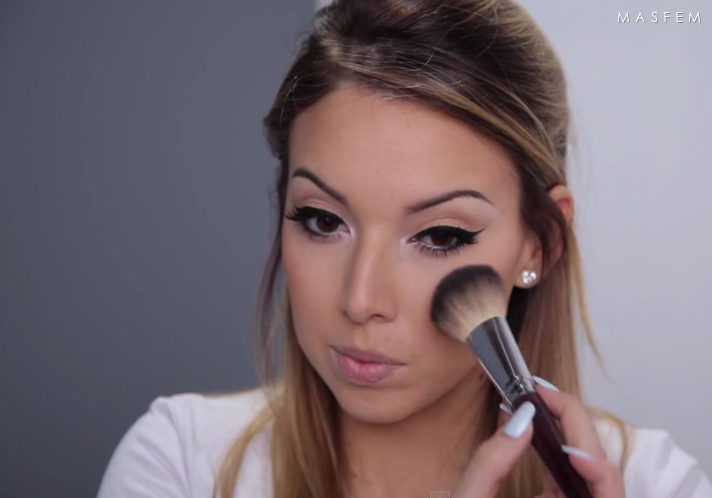 Макияж в стиле Кары Делевинь Макияж в стиле Кары Делевинь