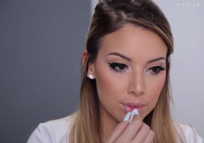 Макияж в стиле Кары Делевинь Макияж в стиле Кары Делевинь