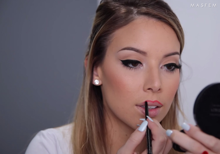 Макияж в стиле Кары Делевинь Макияж в стиле Кары Делевинь