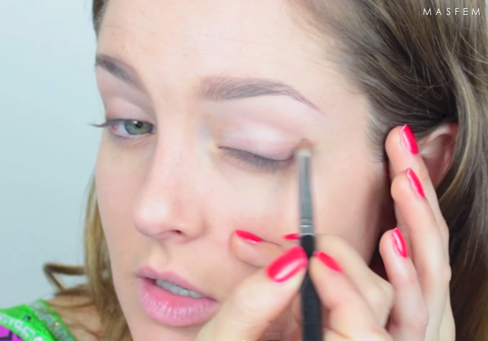 Двойные стрелки на глазах Двойные стрелки на глазах