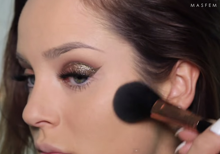 Вечерний макияж золотой Вечерний макияж золотой