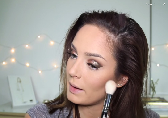 Вечерний макияж золотой Вечерний макияж золотой