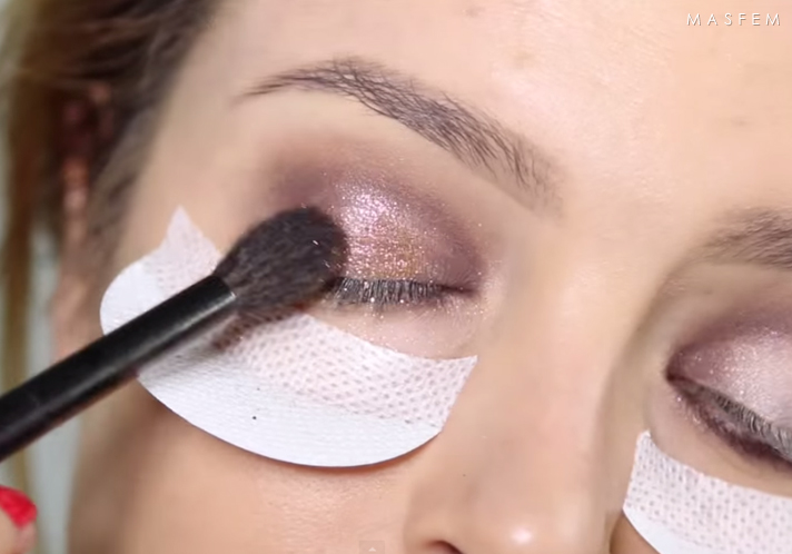 Макияж с бордовыми тенями Макияж с бордовыми тенями