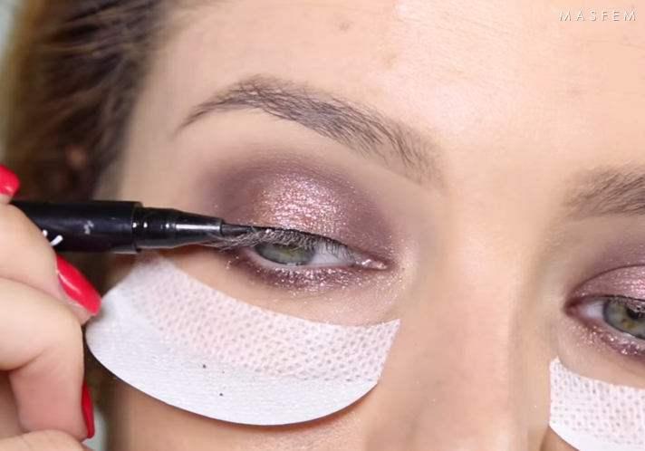Макияж с бордовыми тенями Макияж с бордовыми тенями