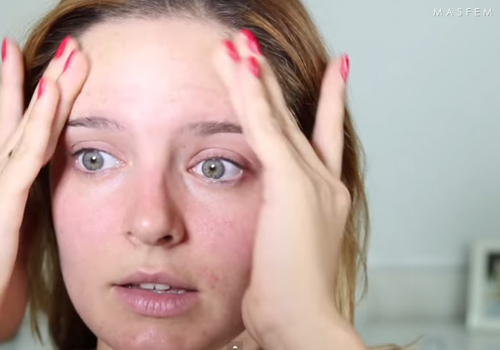 Макияж с бордовыми тенями Макияж с бордовыми тенями