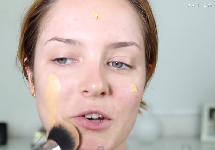 Макияж с бордовыми тенями Макияж с бордовыми тенями