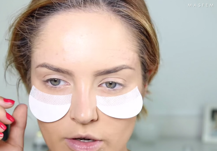 Макияж с бордовыми тенями Макияж с бордовыми тенями