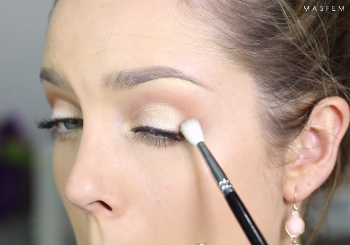 Макияж с эффектом сияния Макияж с эффектом сияния