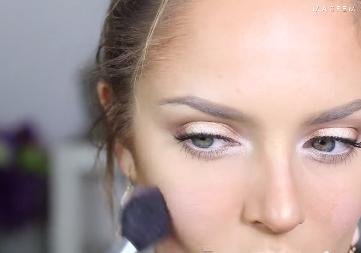 Макияж с эффектом сияния Макияж с эффектом сияния