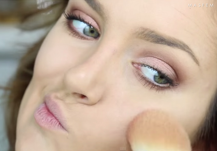 Как красить губы красной помадой Как красить губы красной помадой