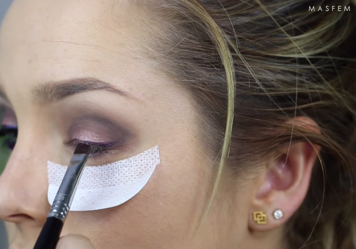 Макияж с цветной подводкой Макияж с цветной подводкой