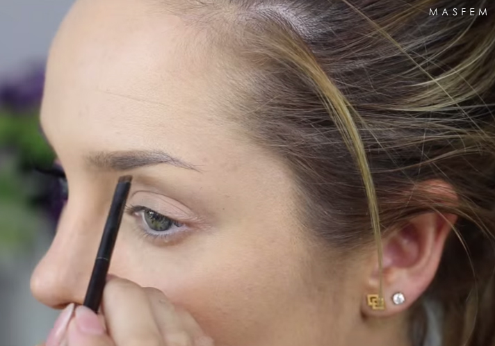 Макияж с цветной подводкой Макияж с цветной подводкой