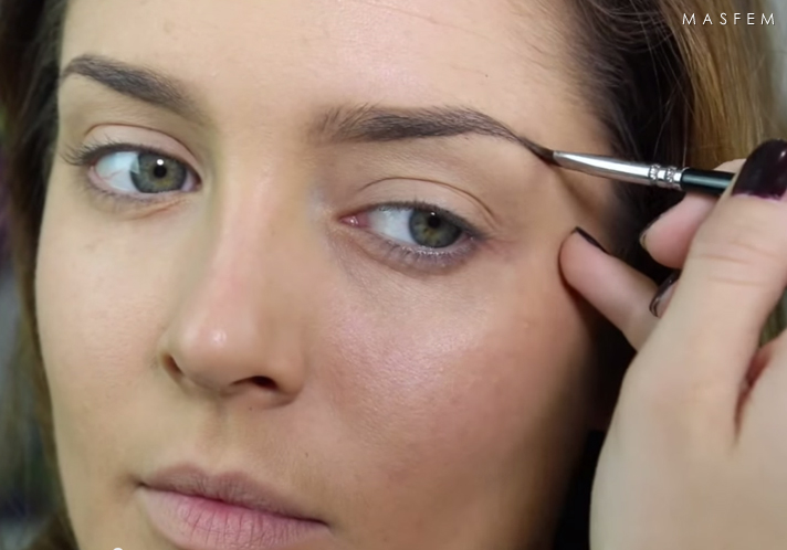 Макияж на выпускной пошагово Макияж на выпускной пошагово