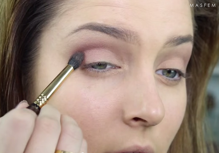 Макияж на выпускной пошагово Макияж на выпускной пошагово