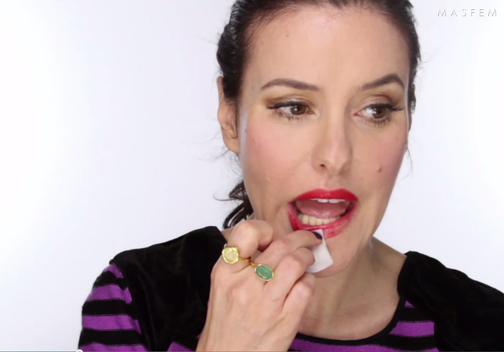 Чем смывать косметику Чем смывать косметику