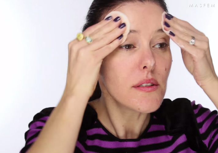 Чем смывать косметику Чем смывать косметику