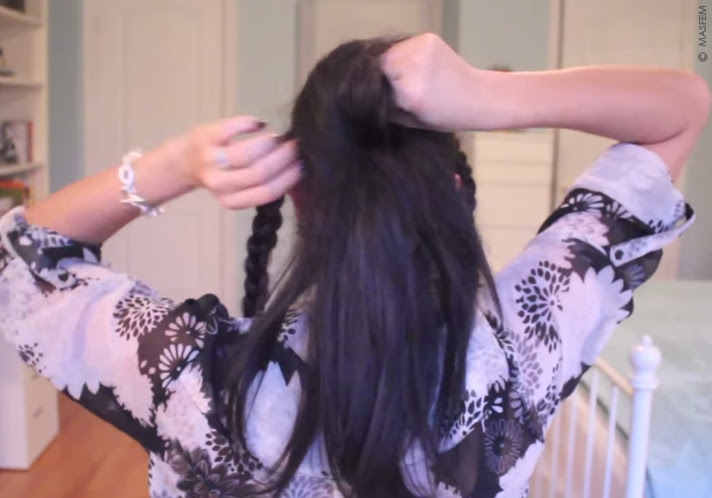 Пучок с косами Пучок с косами