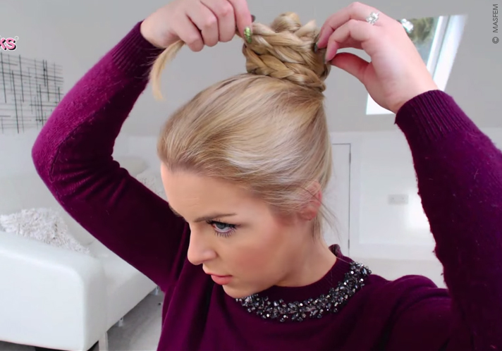  Прическа на длинные волосы за 5 минут 