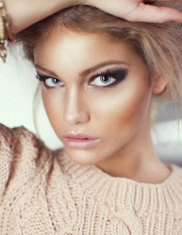 темный макияж глаз темный макияж глаз