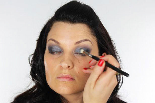 Как сделать smoky eyes