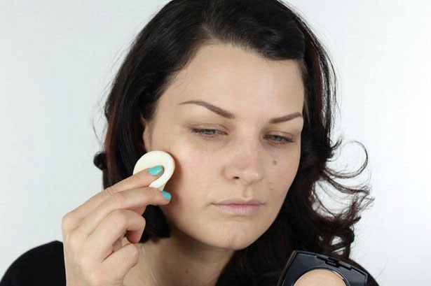 Вечерний макияж с красной помадой Вечерний макияж с красной помадой