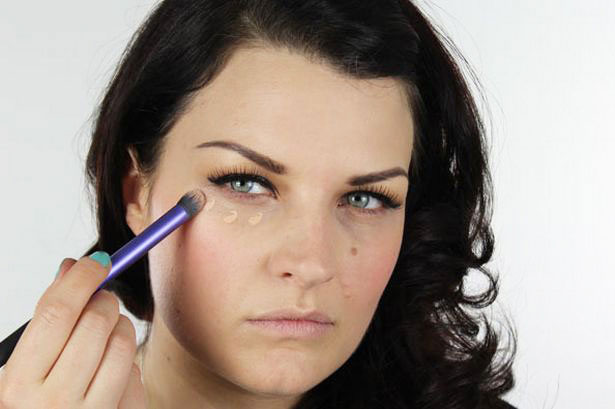 Вечерний макияж с красной помадой Вечерний макияж с красной помадой